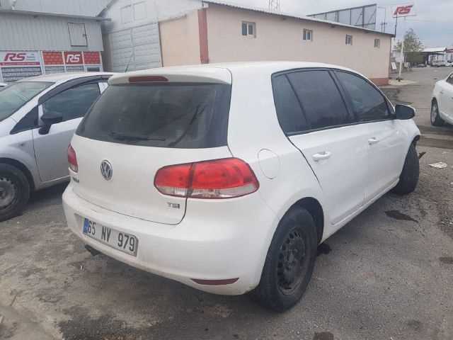 Volkswagen Golf6 2009-2012 Çıkma Yedek Beyaz Kapı